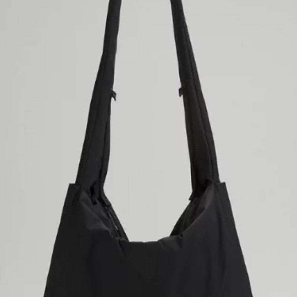 Lululemon nwt lab street bag